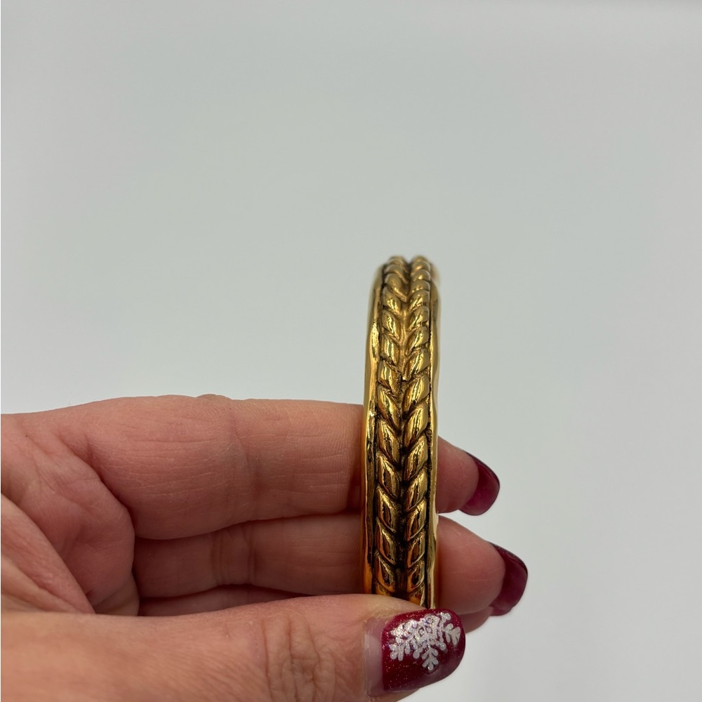 Vintage Chanel Ear of Wheat Gilt metal bangle - Picture 2 of 5